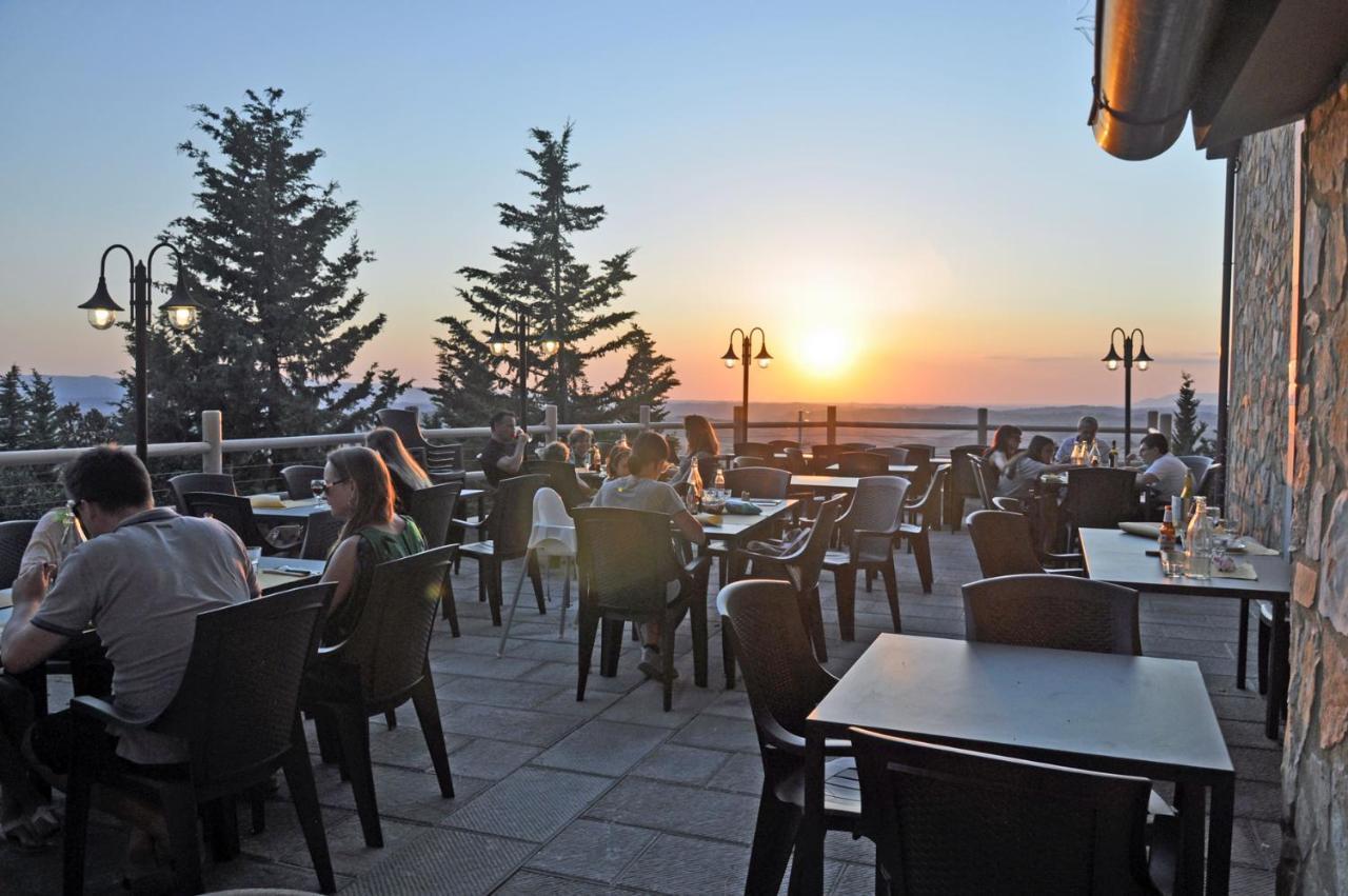 Agriturismo Eco-Bio Belmonte Vacanze 몬타이오네 외부 사진