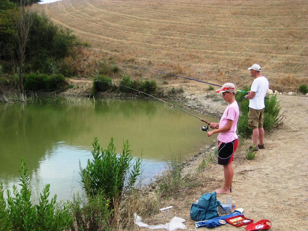 Agriturismo Eco-Bio Belmonte Vacanze 몬타이오네 외부 사진